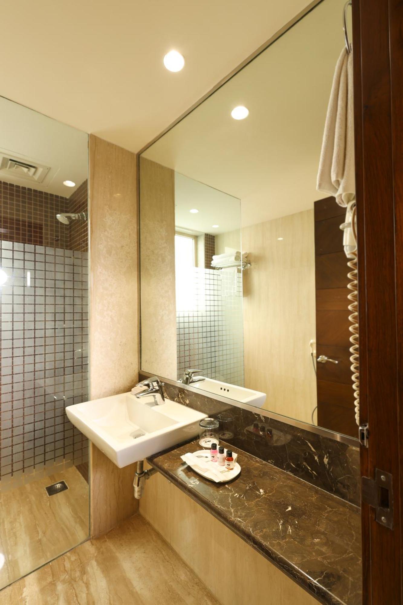 อินดัส บิซโนเทล Hotel นิวเดลี ภายนอก รูปภาพ