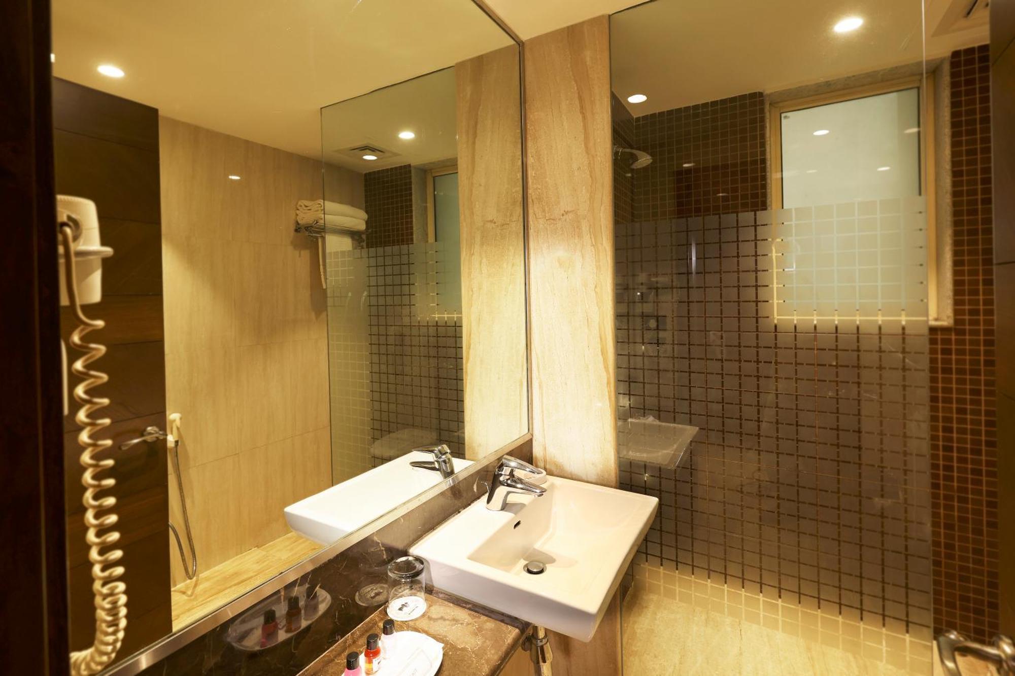อินดัส บิซโนเทล Hotel นิวเดลี ภายนอก รูปภาพ